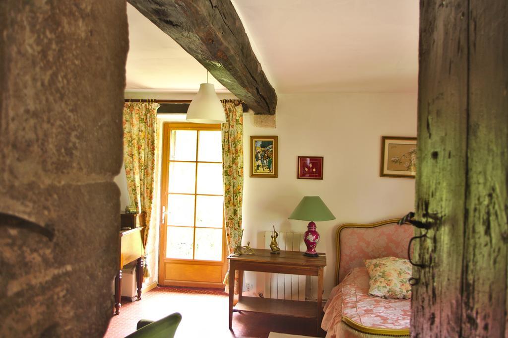 Chez Mamie Et Papi Bed & Breakfast Puynormand Eksteriør bilde