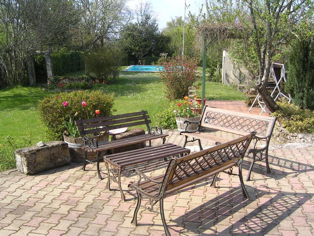 Chez Mamie Et Papi Bed & Breakfast Puynormand Eksteriør bilde