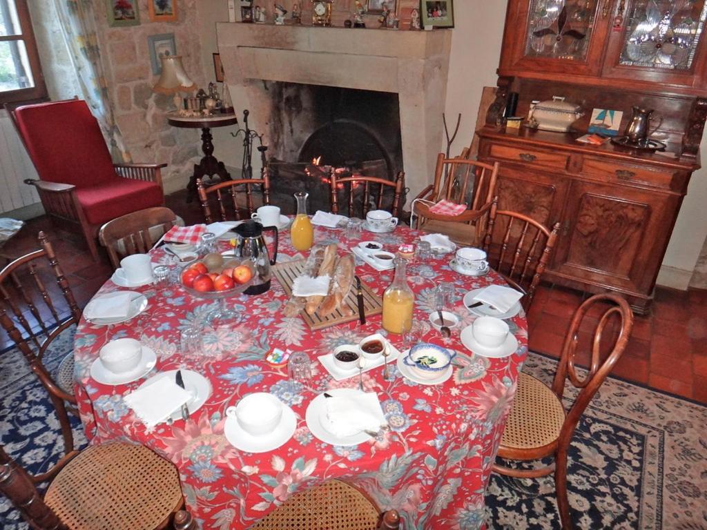 Chez Mamie Et Papi Bed & Breakfast Puynormand Eksteriør bilde
